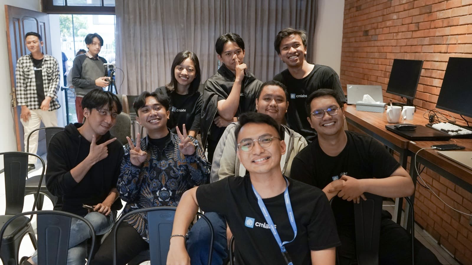2024 cmlabsdev Team