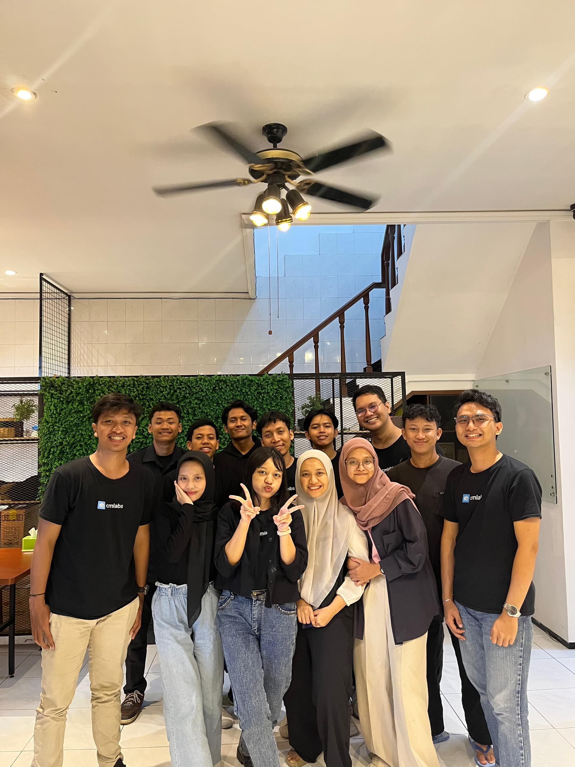 2025 cmlabsdev Team